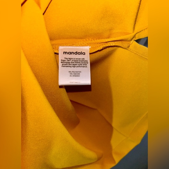 Mandala Women's V-Neck Short Sleeve Scrub Top - Honey - Picture 5 of 6